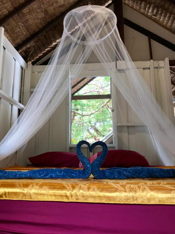 Rasta Baby Bar & Bungalows - Suitable For Young Travelers Koh Phayam Extérieur photo